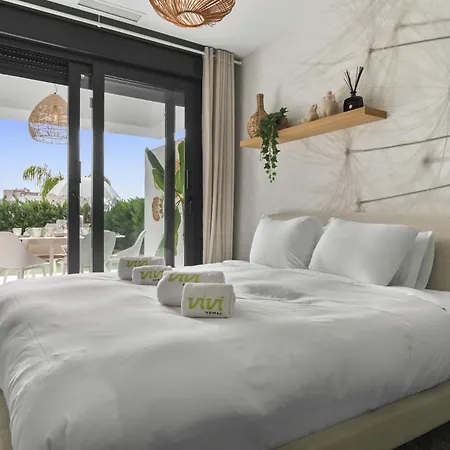 Apartment Vivi Homes - Sublime Close To The Beach, Garden, Pool & Hot Tub