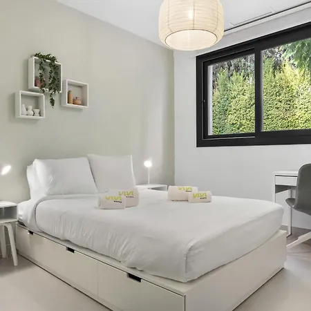 Apartman Vivi Homes - Sublime Close To The Beach, Garden, Pool & Hot Tub Estepona