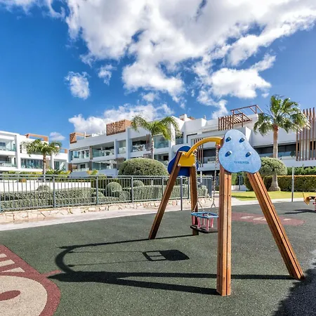 Apartment Vivi Homes - Sublime Close To The Beach, Garden, Pool & Hot Tub