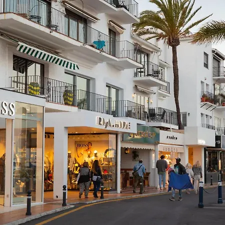 Vivi Homes - Sublime Close To The Beach, Garden, Pool & Hot Tub * Estepona