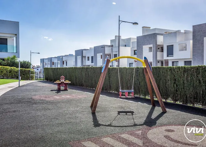 Appartement Vivi Homes - Sublime Close To The Beach, Garden, Pool & Hot Tub