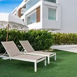 Vivi Homes - Sublime Close To The Beach, Garden, Pool & Hot Tub Appartement *
